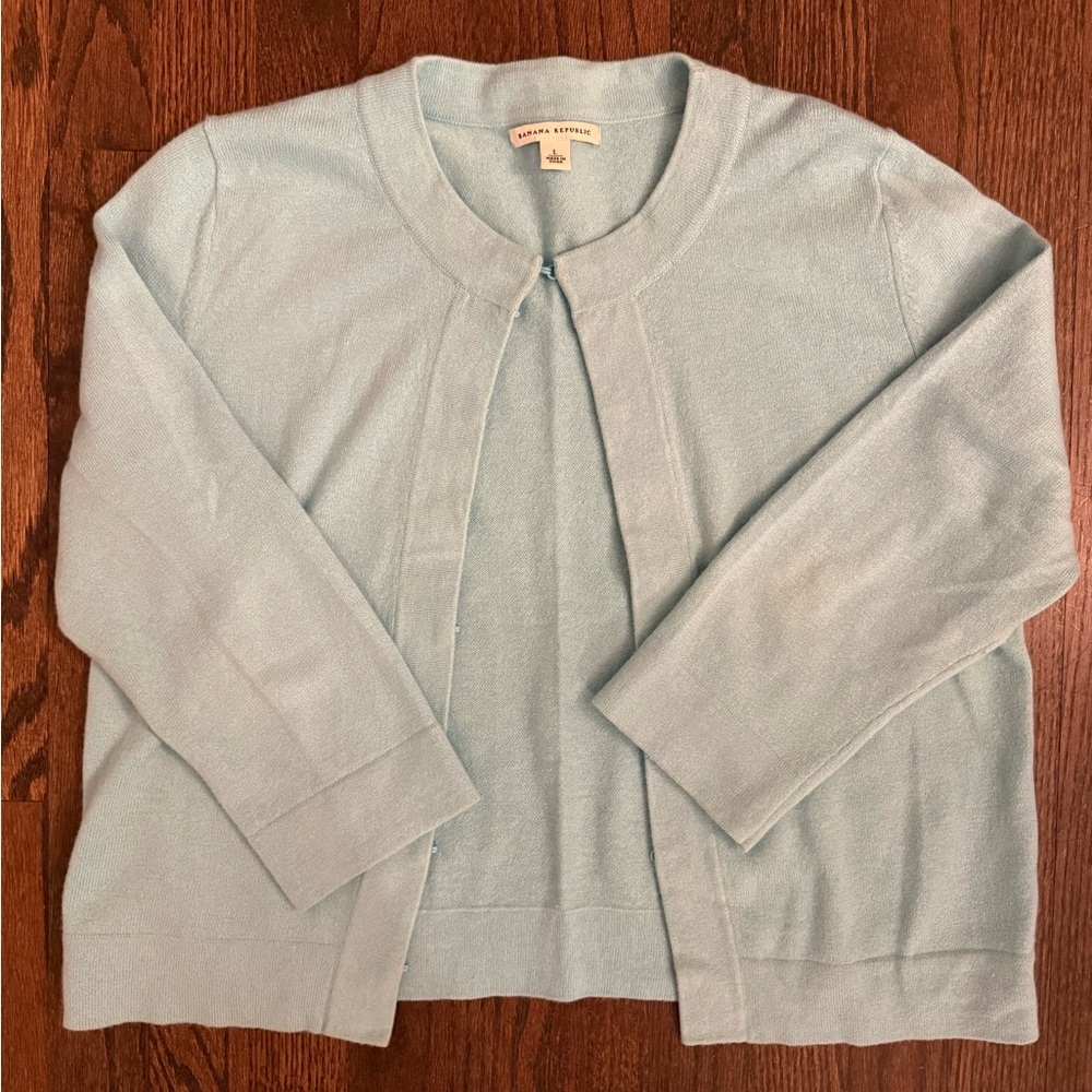 Banana Republic Light Blue Knit Cardigan Large